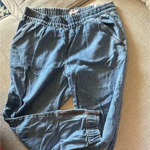 Levi’s Joggers